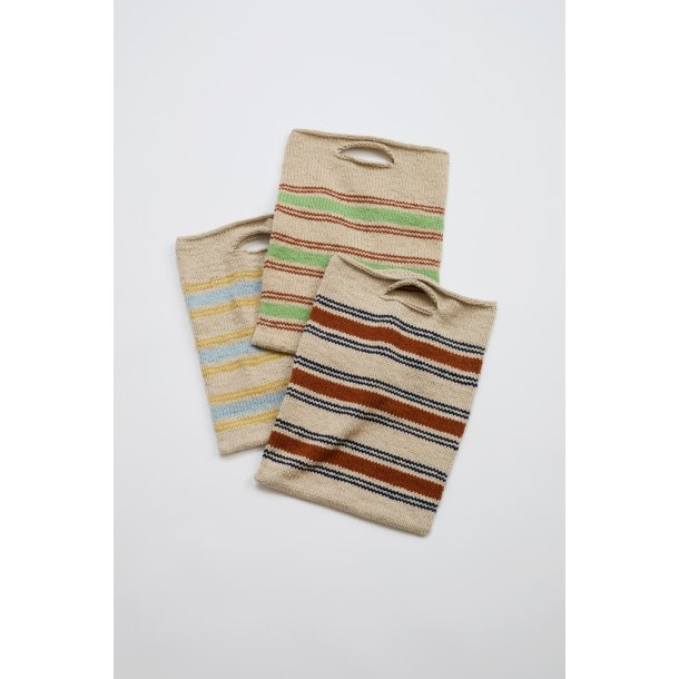 Piazzaveske - Strikkekit fra Rauma.