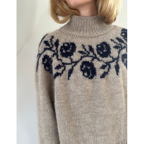 Rosie Yoke Sweater - Strikkeopskrift fra LeKnit