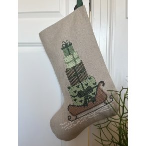 Stocking With Green Gifts 2037-3 - Broderikit