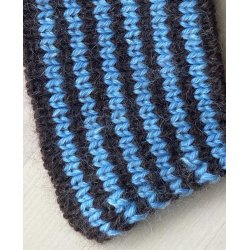 Stripe overload polo strikkekit fra SpektakelStrik