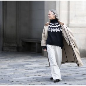 Super Selene Sweater Strikkekit af Anne Ventzel