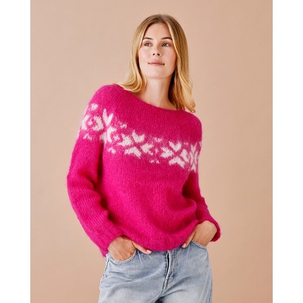 Sweater med isblomster - Strikkekit med Bella fra By Permin 