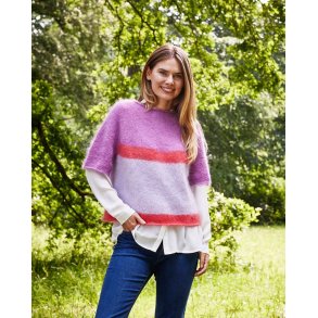 T-shirt med striber Strikkeopskrift fra Permin