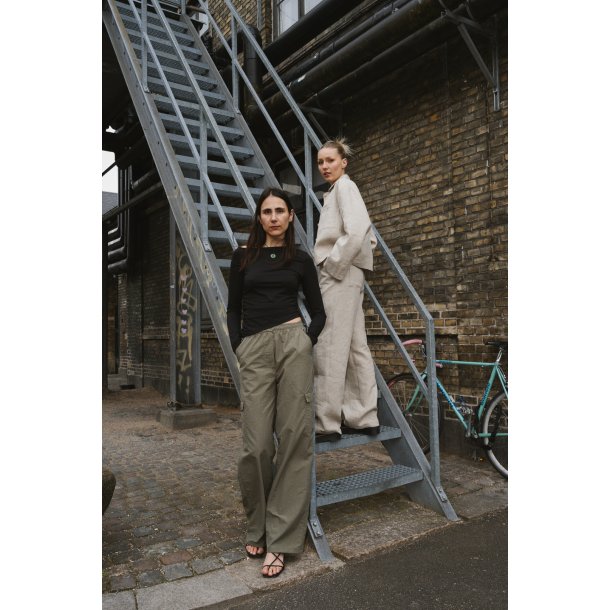 VERSA PANTS - Puff And Pencil