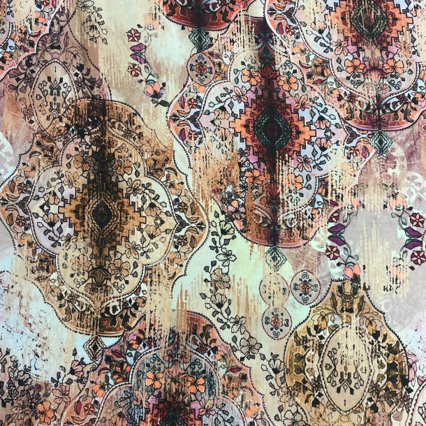 Viskosestof med grafisk mnster i flere farver pr. 0,25 m