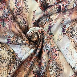 Viskosestof med grafisk mnster i flere farver pr. 0,25 m