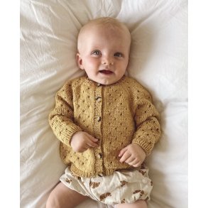 Annas sommercardigan strikkekit fra Petiteknit