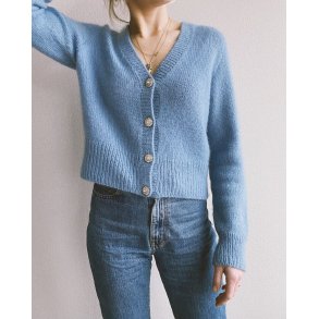 April Cardigan Strikkkekit fra Petiteknit
