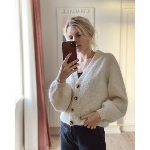 Ballon Cardigan - Strikkekit af Petiteknit