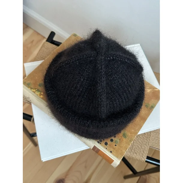 Beanie No. 7 strikkekit fra My Favorite Things Knitwear 