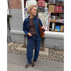 Bea Top - Strikkeopskrift fra PetiteKnit