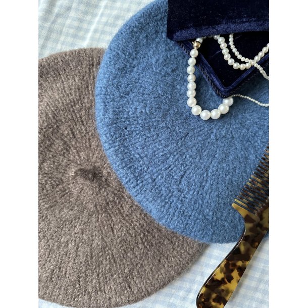 Beret no. 3 - Strikkekit fra My Favourite Things Knitwear