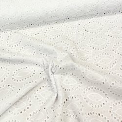 Broderie anglaise i hvid med ovalt mnster - pr. 0,25 meter