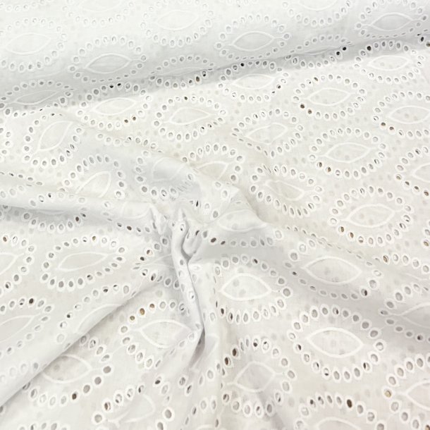 Broderie anglaise i hvid med ovalt mnster - pr. 0,25 meter