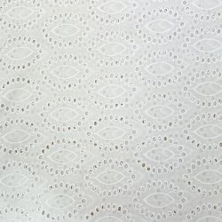 Broderie anglaise i hvid med ovalt mnster - pr. 0,25 meter