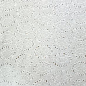 Broderie anglaise i hvid med ovalt m�nster - pr. 0,25 meter