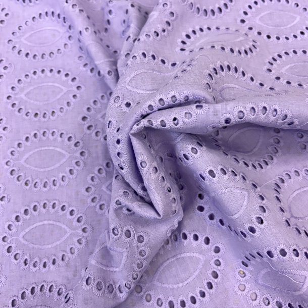 Broderie anglaise i lilla med ovalt mnster - pr. 0,25 meter