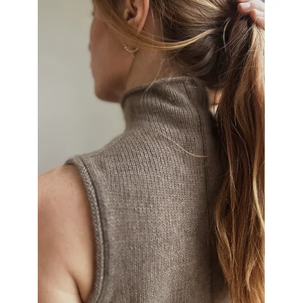 Camisole No. 12 - Strikkekit fra My Favourite Things Knitwear 