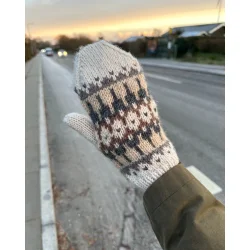 Celeste Vanter - strikkeopskrift fra PetiteKnit 