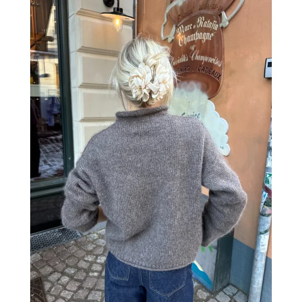 Cloud Sweater i Kos - PetiteKnit strikkekit
