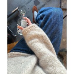Cloud Sweater - strikkeopskrift fra PetiteKnit