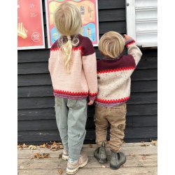 Cross Sweater Junior - Strikkekit fra PetiteKnit