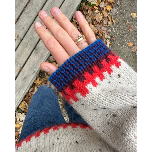 Cross Sweater - Strikkekit fra PetiteKnit