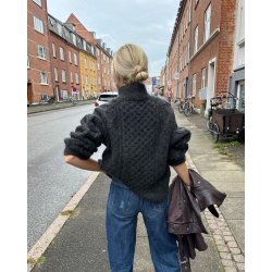 Dagmar Sweater strikkeopskrift fra Petiteknit