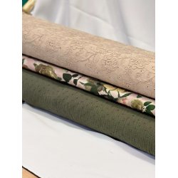 Tynd dobbelt gauze med dutter, m�rkegr�n pr 0,25 m.