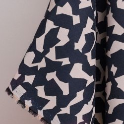 Ekko Viskose i deep charcoal pr. 0,25 m - Atelier Brunette