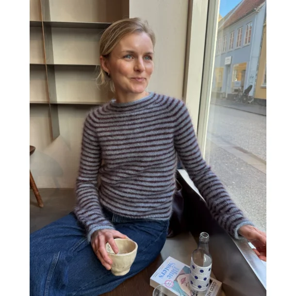 Frankie Blouse Strikkeopskrift fra Petiteknit