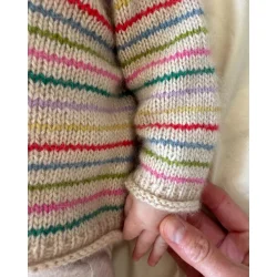 Frankie Sweater Baby - Strikkeopskrift fra PetiteKnit