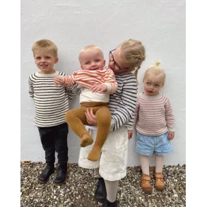 Friday Sweater - strikkeopskrift fra PetiteKnit