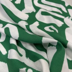 Grn viskose med hvid mnster - pr. 0,25 meter