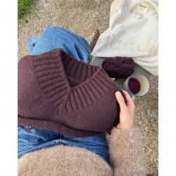 Hannah Sweater V-neck - Strikkeopskrift fra PetiteKnit