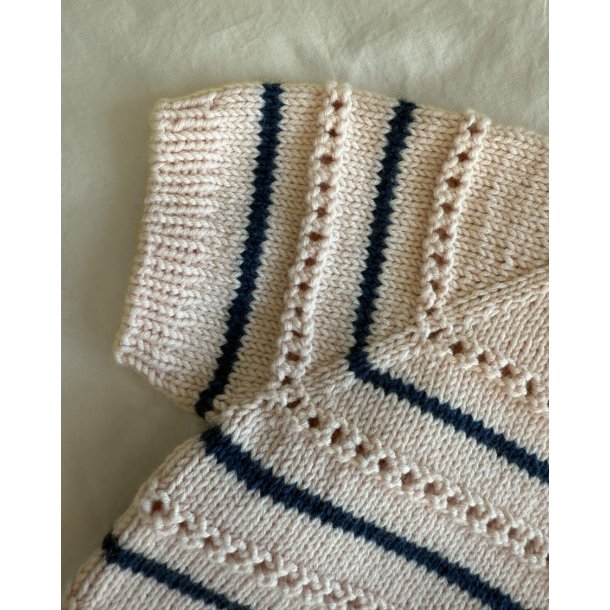 Ida Tee Junior - Strikkeopskrift 