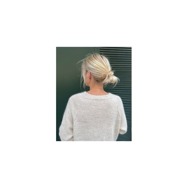 Ingen Dikkedarer Cardigan - strikkeopskrift fra PetiteKnit