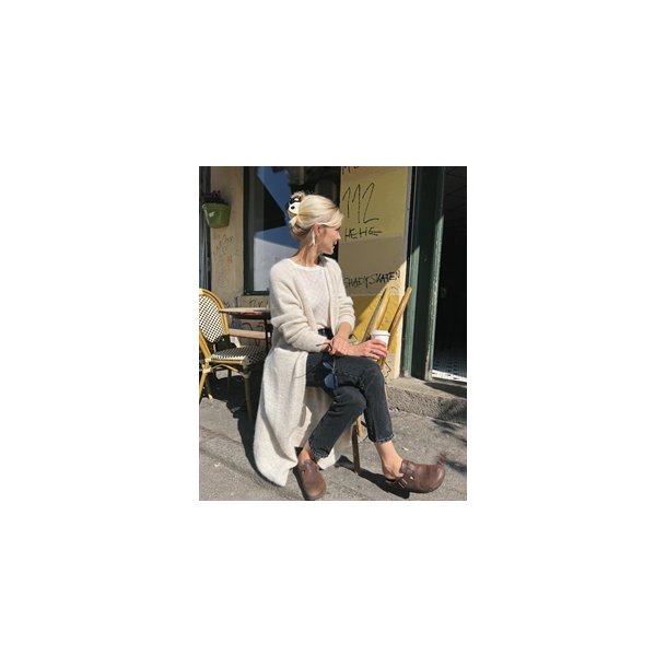 Ingen Dikkedarer Cardigan - PetiteKnit strikkekit