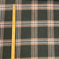 Italiensk uld med tern pr. 0,25 m