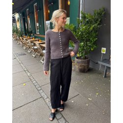 Ivy Cardigan - strikkeopskrift fra Petiteknit