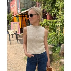 Ivy Top strikkekit fra Petiteknit med Pelini