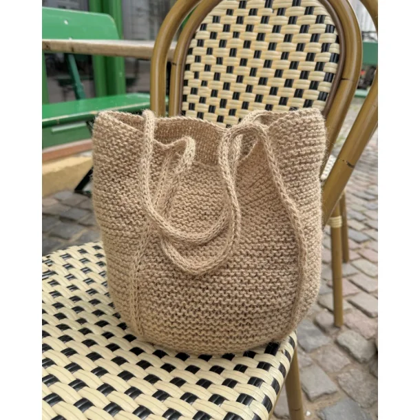 Julie bag strikkeopskrift fra Petiteknit