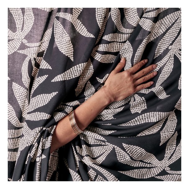 Kaola Viskose Deep Charcoal pr 0,25 m. - Atelier Brunette