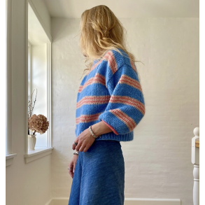 Karlas Sweater 234 - Strikkekit fra CaMaRose