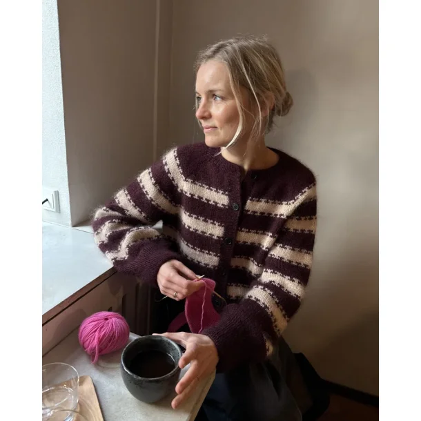 Key Cardigan - Strikkeopskrift fra PetiteKnit