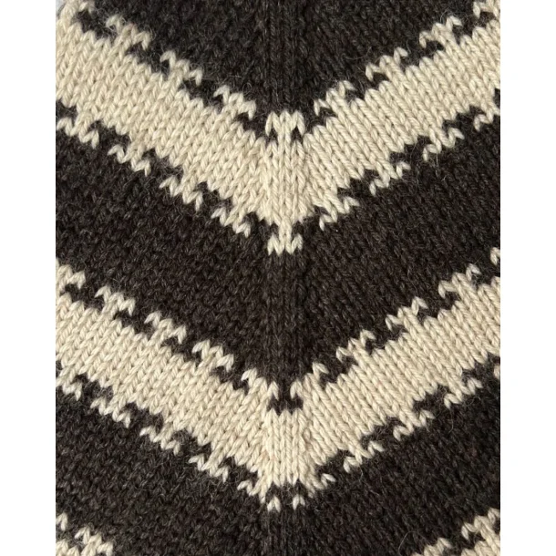 Key Sweater - strikkeopskrift fra PetiteKnit