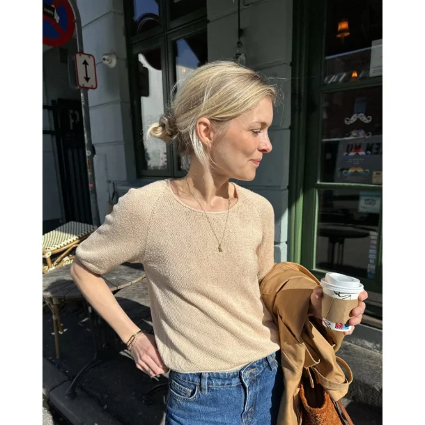 Kumulus Tee O-Neck - Strikkekit fra PetiteKnit
