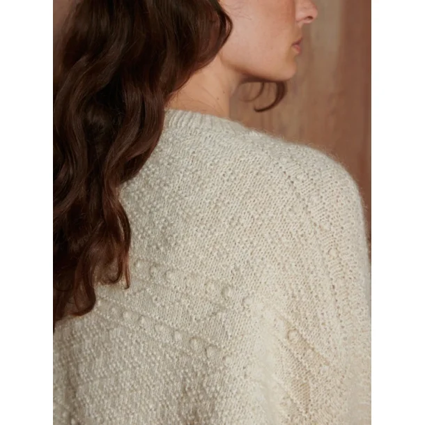 Peggy Sweater - strikkekit med opskrift fra LeKnit / Lene Holme Sams