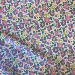 Liberty bomuldslrred 'Betsy Tana Lawn' i rhvid med blomster i orange og lille - pr. 0.25 m