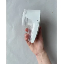 Refresh Your Knit With PetiteKnit - Lint Remover / Fnugfjerner 